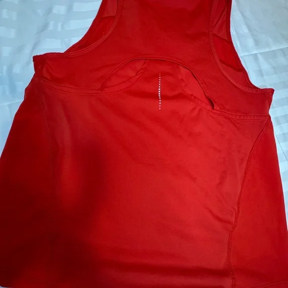 Champion Red Sleeveless Tank Top - Picture 3 of 3